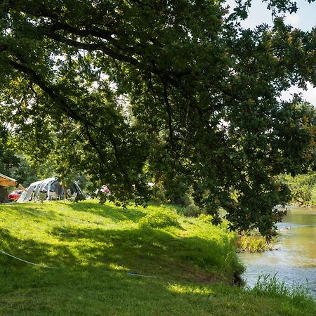 Camping De Chenefleur Tintigny Esterno foto