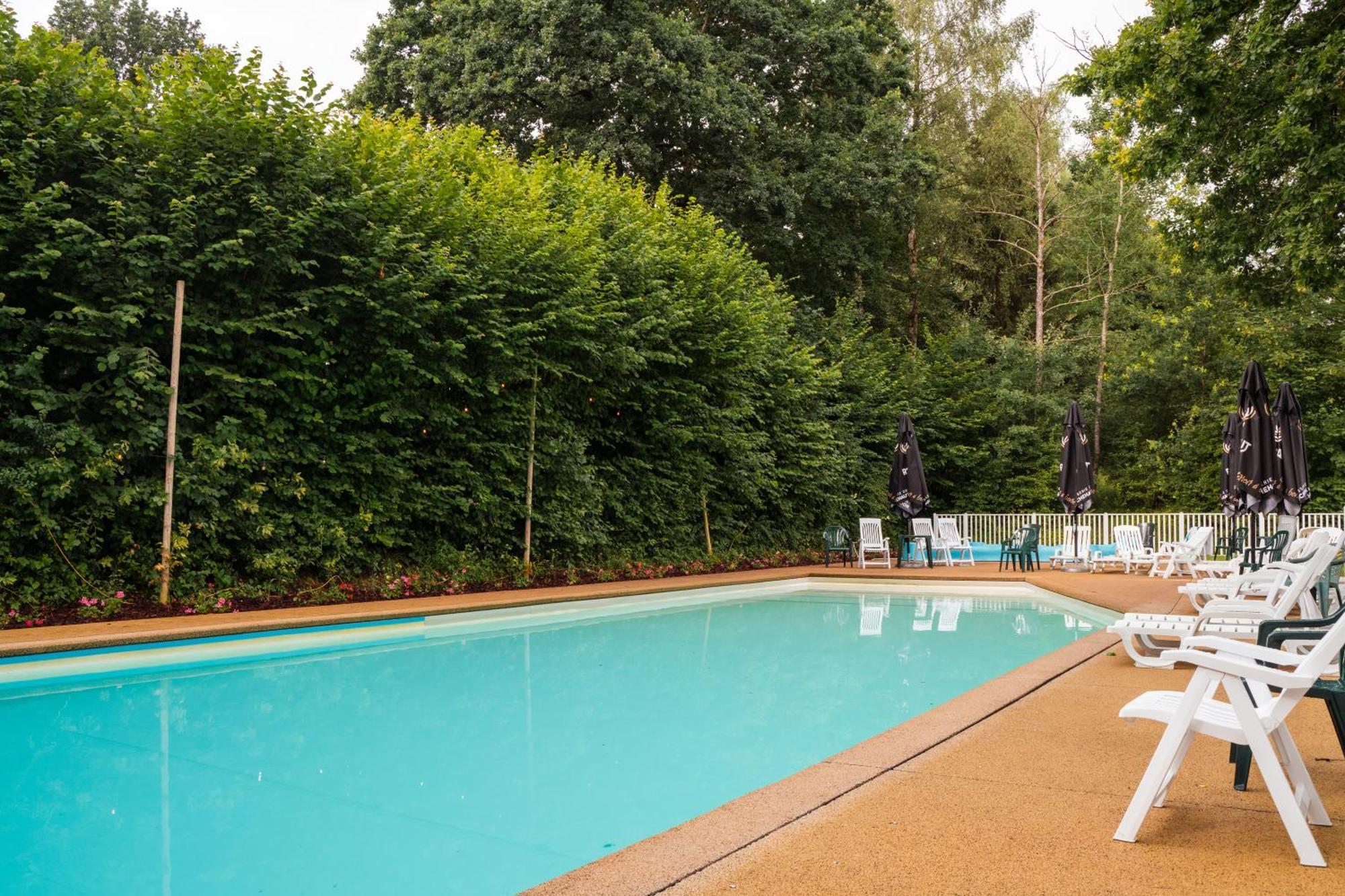 Camping De Chenefleur Tintigny Esterno foto
