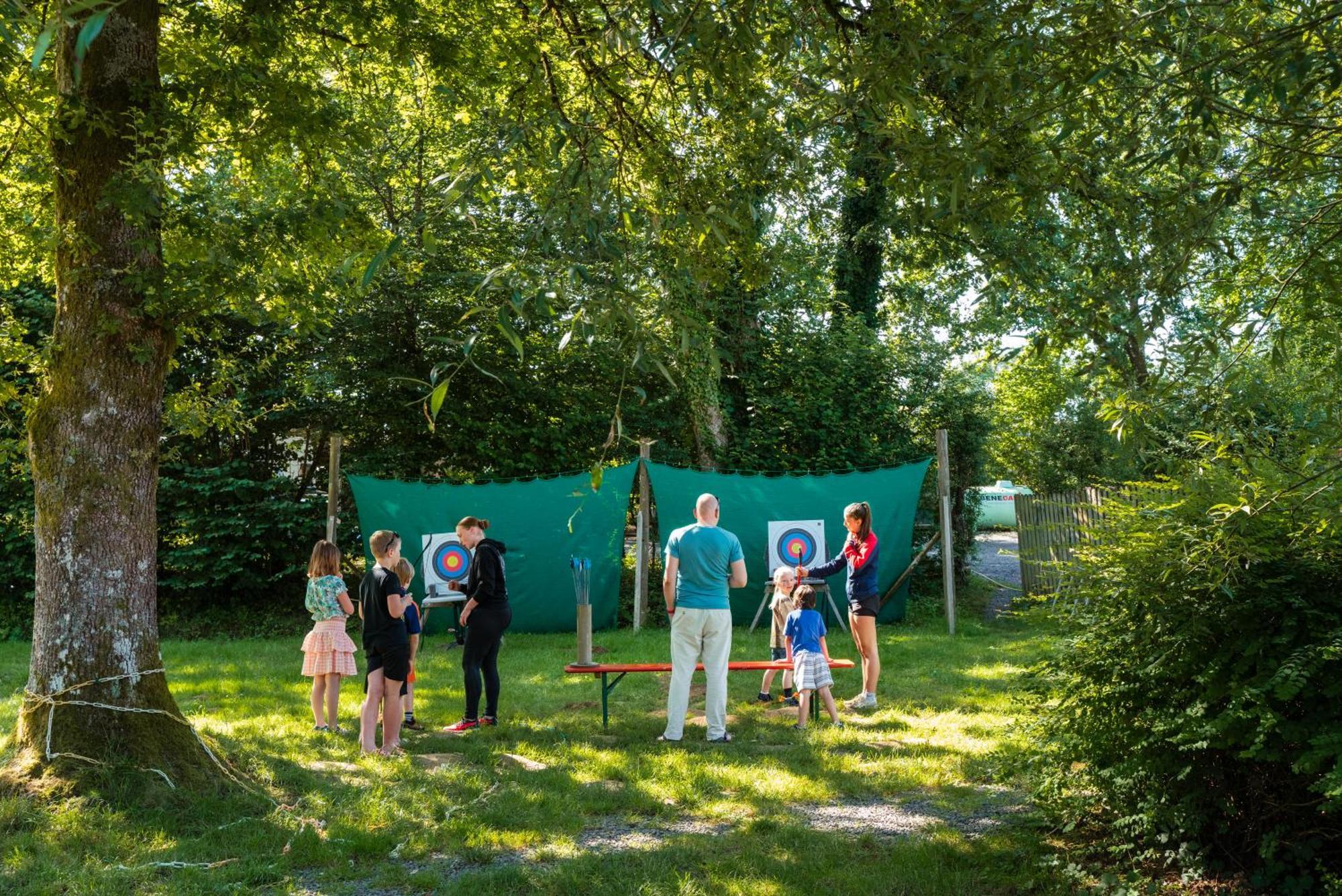 Camping De Chenefleur Tintigny Esterno foto